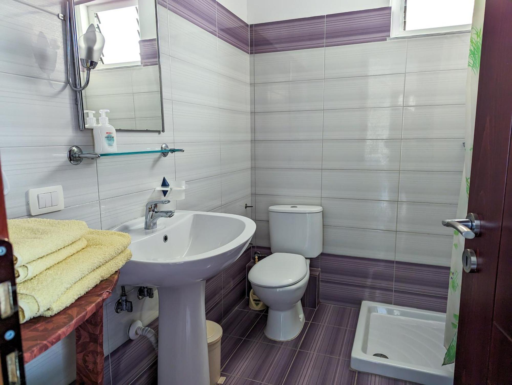 Sarah'S Apartments - 5 Min Walk To Beaches & Boulevard - Big Balcony! Sarande Luaran gambar