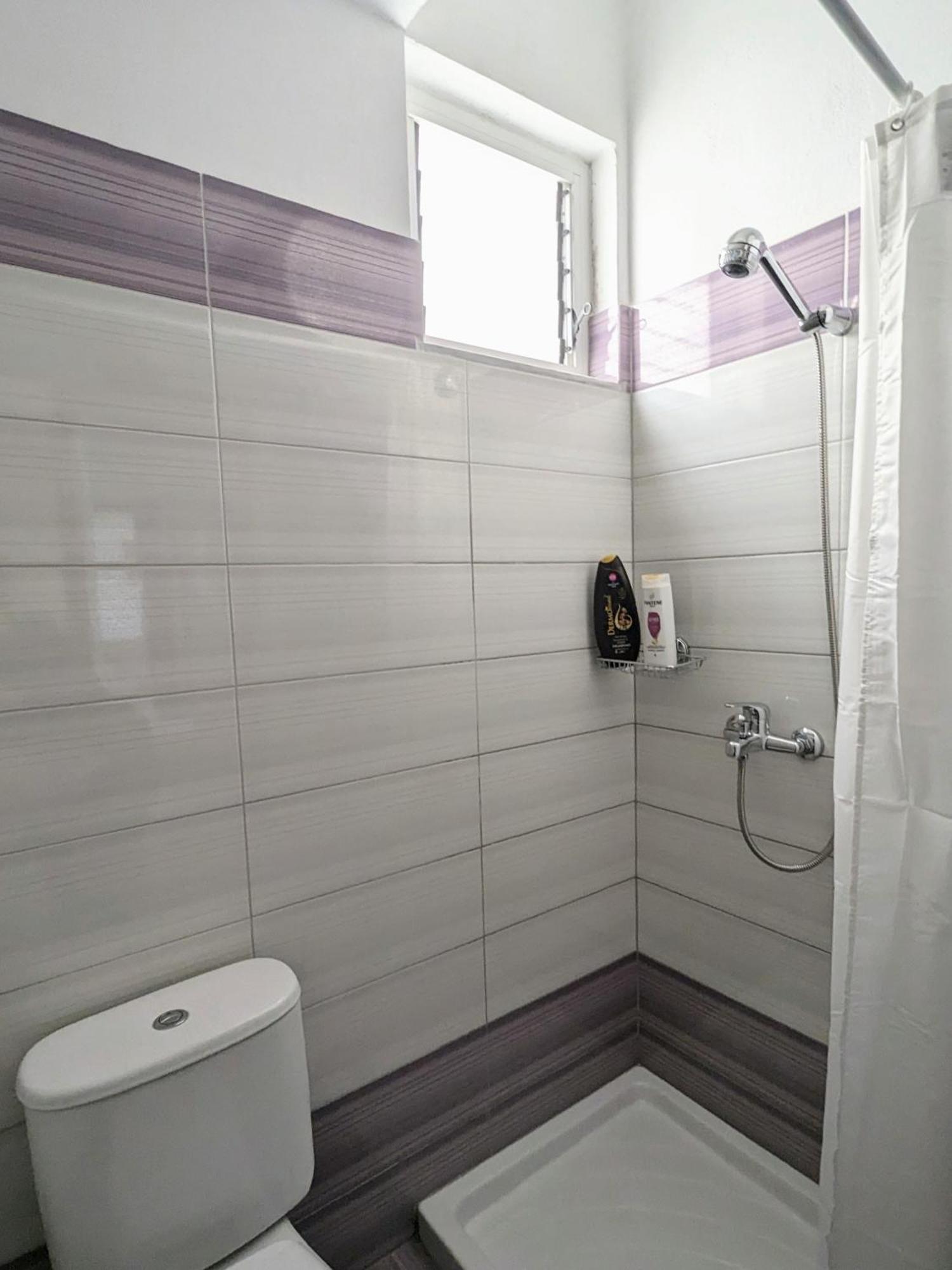Sarah'S Apartments - 5 Min Walk To Beaches & Boulevard - Big Balcony! Sarande Luaran gambar