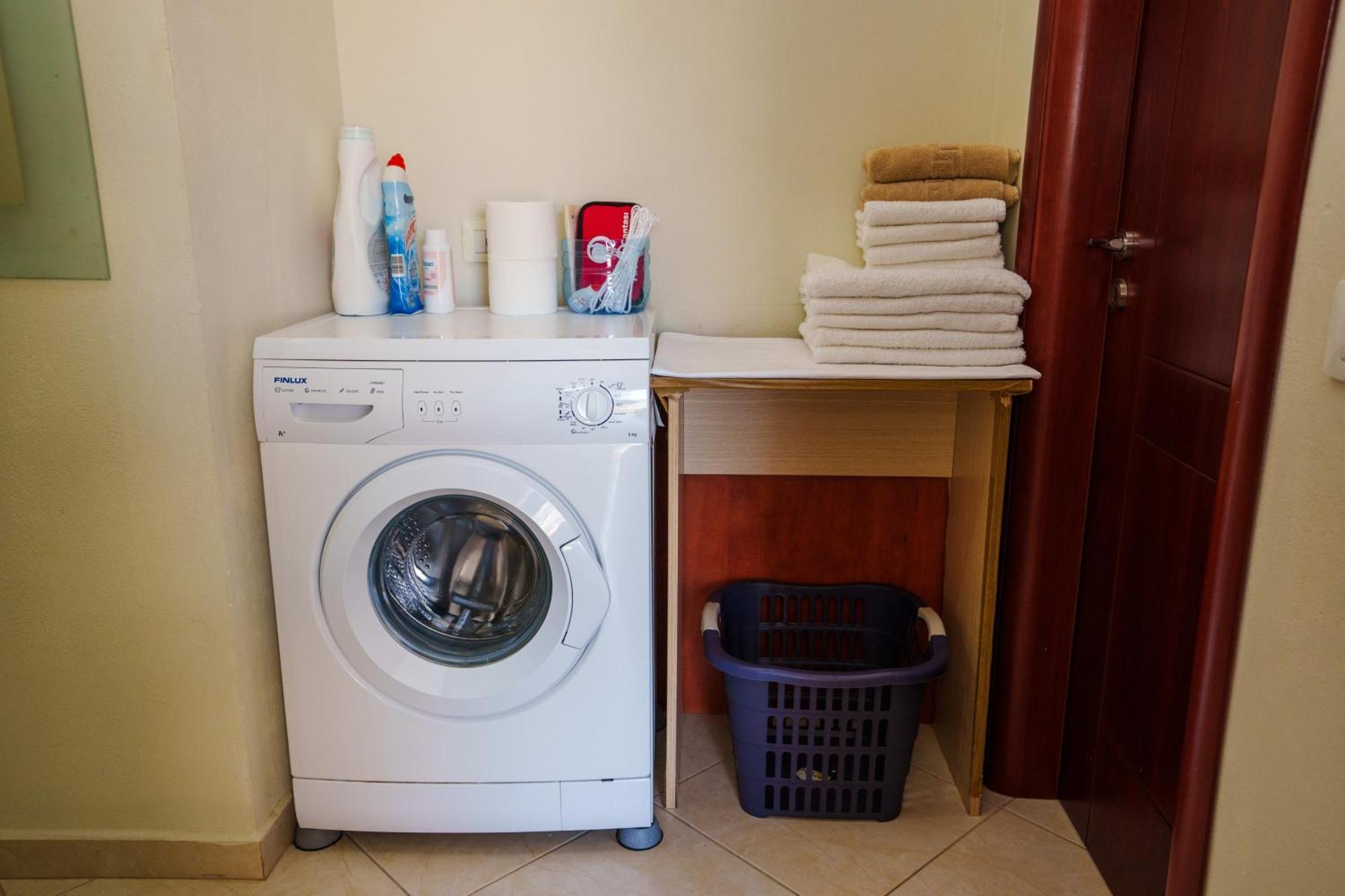 Sarah'S Apartments - 5 Min Walk To Beaches & Boulevard - Big Balcony! Sarande Luaran gambar