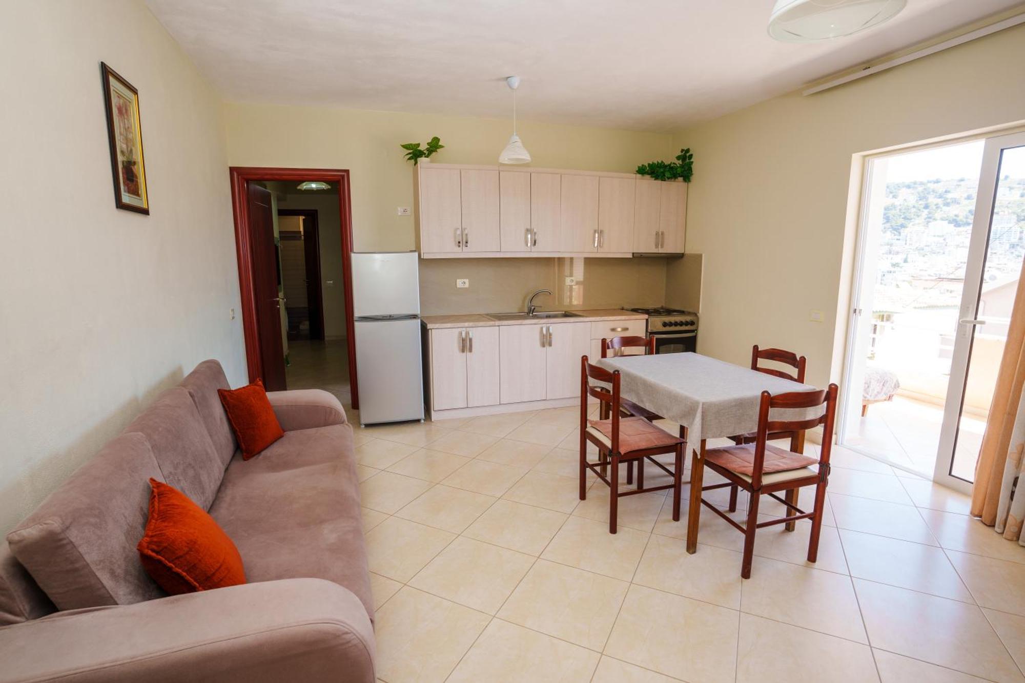 Sarah'S Apartments - 5 Min Walk To Beaches & Boulevard - Big Balcony! Sarande Luaran gambar