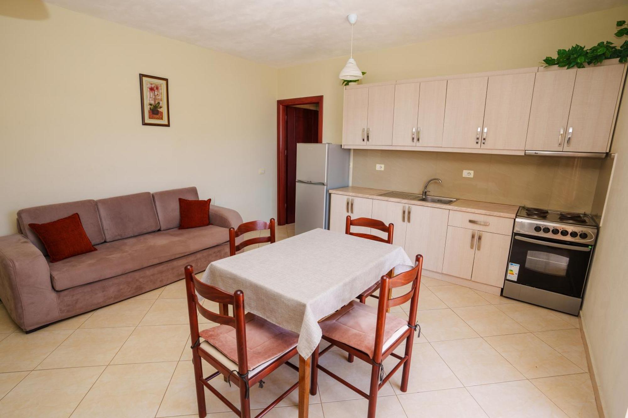 Sarah'S Apartments - 5 Min Walk To Beaches & Boulevard - Big Balcony! Sarande Luaran gambar