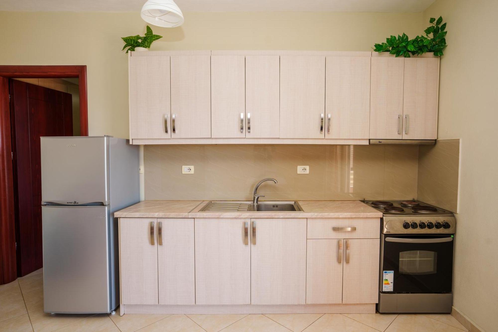 Sarah'S Apartments - 5 Min Walk To Beaches & Boulevard - Big Balcony! Sarande Luaran gambar
